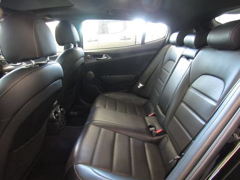 Used 2019 Kia Stinger GT2 AWD/4WD image 15