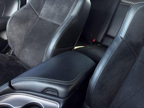 Used 2023 Dodge Challenger R/T w/ Plus Package image 44