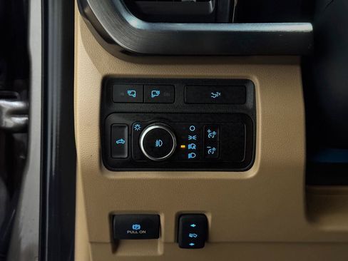 Used 2023 Ford F350 Lariat w/ Lariat Ultimate Package AWD/4WD image 29