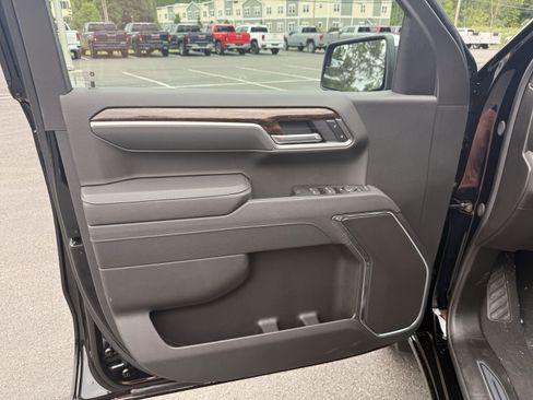 New 2025 GMC Sierra 1500 SLE w/ Preferred Package image 10