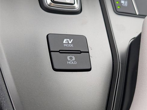 New 2026 Lexus UX 300h AWD image 24