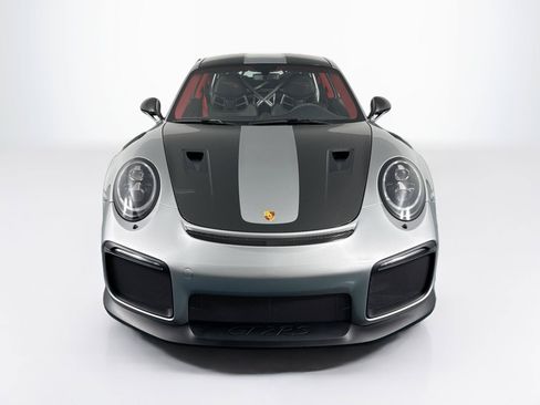 Used 2018 Porsche 911 GT2 RS RWD image 2