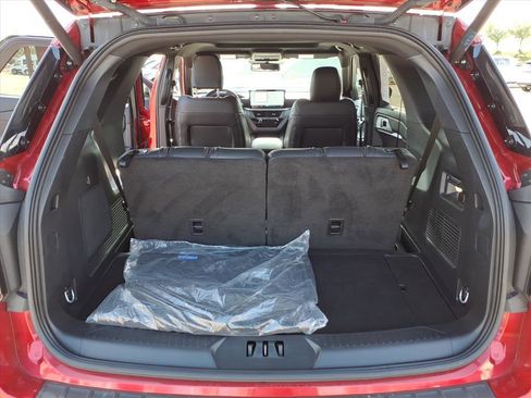Certified 2025 Ford Explorer ST-Line w/ Premium Package AWD/4WD image 8