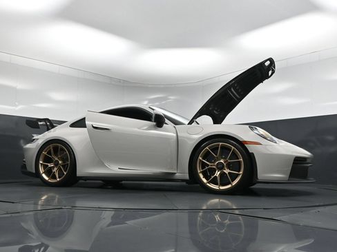 Certified 2022 Porsche 911 GT3 RWD image 35
