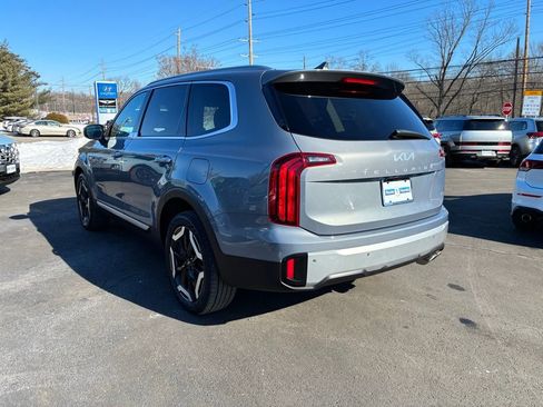 Used 2023 Kia Telluride S image 5