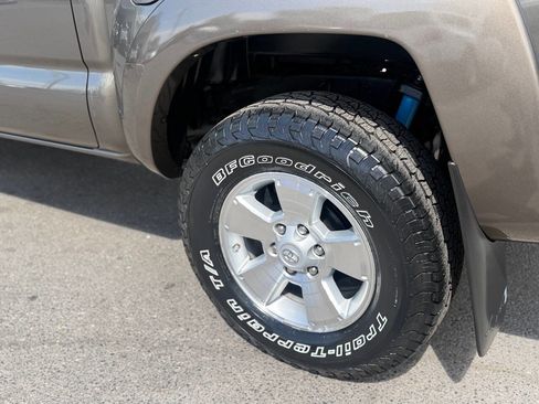 Used 2012 Toyota Tacoma 4x4 Double Cab w/ TRD Sport Pkg image 42