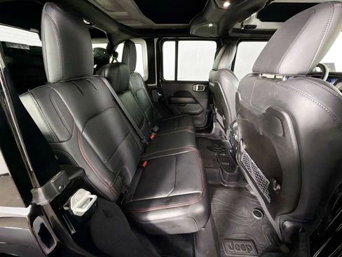 Used 2024 Jeep Wrangler Unlimited Rubicon image 27