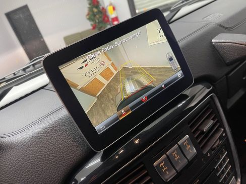 Used 2017 Mercedes-Benz G 550 image 35