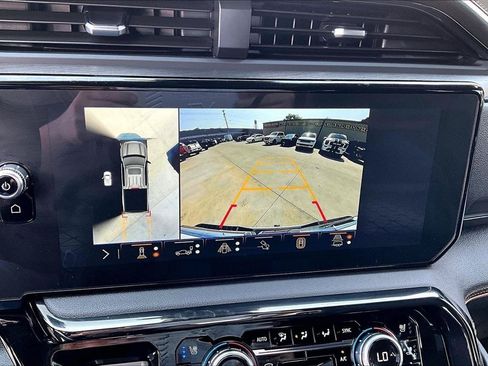 Used 2025 GMC Sierra 1500 AT4 AWD/4WD image 16