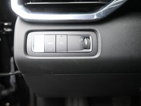 Certified 2025 GMC Acadia Elevation image 35