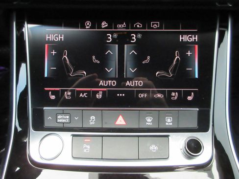 Used 2020 Audi Q8 Premium Plus image 45