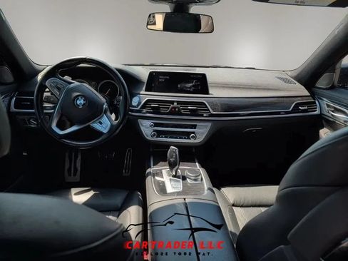 Used 2019 BMW 740i w/ M Sport Package RWD image 24