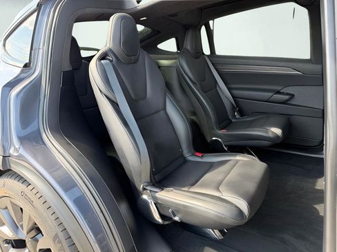 Used 2022 Tesla Model X AWD/4WD image 30
