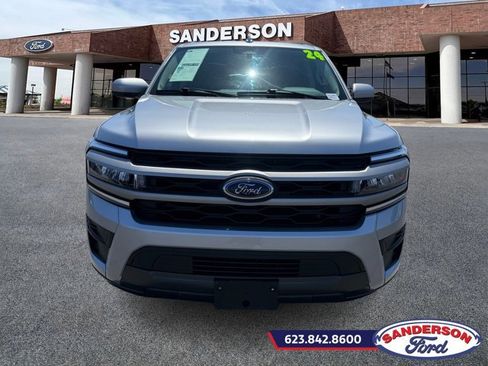 Used 2024 Ford Expedition XLT AWD/4WD image 8
