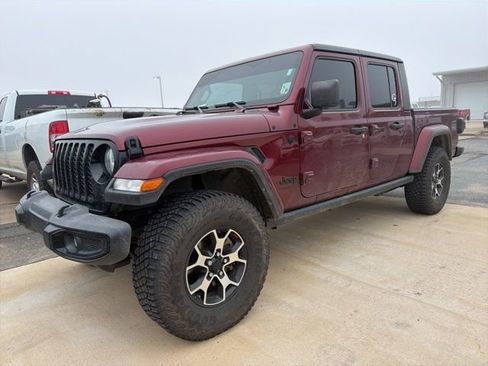 Used 2021 Jeep Gladiator Sport image 3