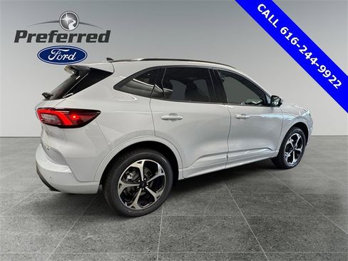 New 2025 Ford Escape ST-Line Elite w/ Premium Technology Package image 17