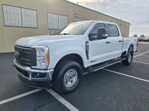 Used 2023 Ford F250 XL w/ FX4 Off-Road Package AWD/4WD image 1