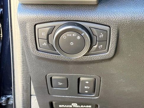 Used 2021 Ford F350 Lariat image 25