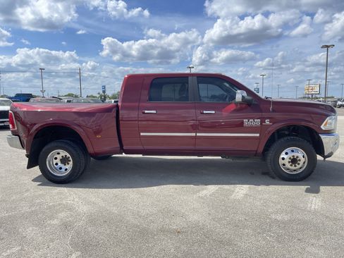 Used 2018 RAM 3500 Laramie image 3