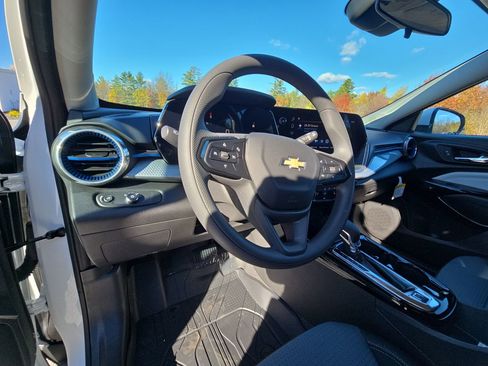 New 2026 Chevrolet Trax LT image 45