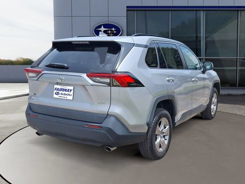 Used 2022 Toyota RAV4 XLE FWD image 7