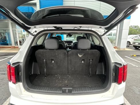 Used 2023 Kia Sorento SX AWD/4WD image 14