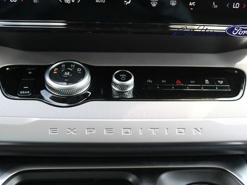 New 2027 Ford Expedition Active RWD image 14