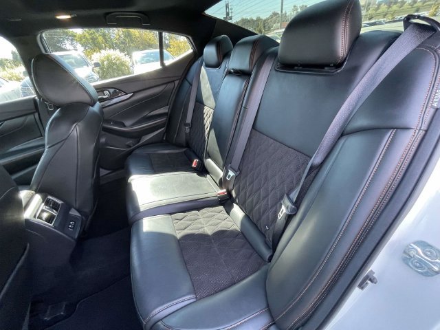 Used 2020 Nissan Maxima SR w/ Illumination Package FWD image 12