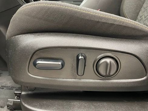 Certified 2024 Chevrolet Equinox LT image 8