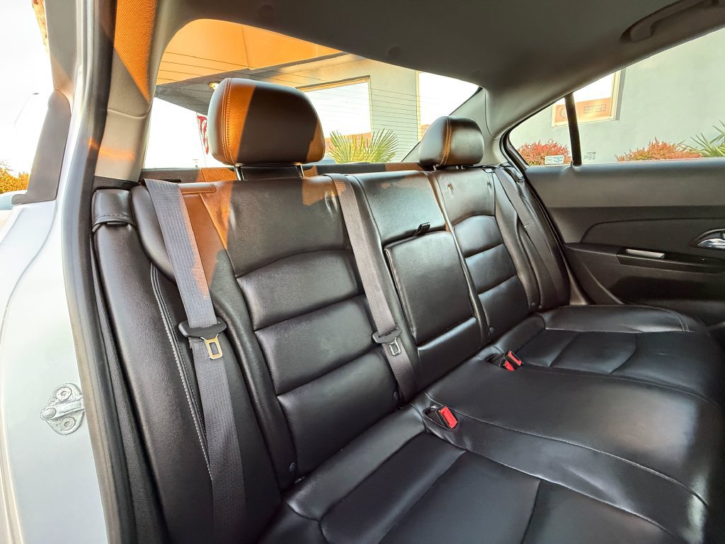 Used 2014 Chevrolet Cruze LTZ FWD image 33