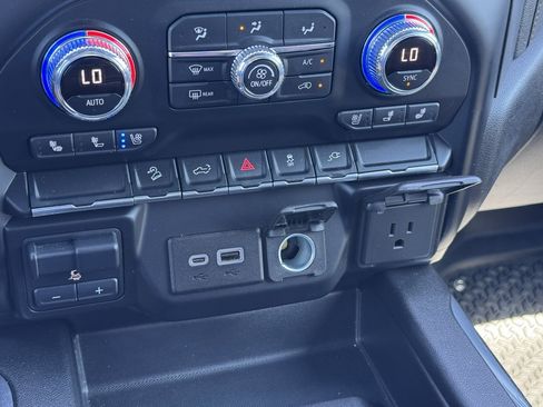 Used 2021 GMC Sierra 1500 AT4 AWD/4WD image 23