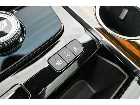 New 2026 Cadillac Escalade ESV Platinum Sport AWD/4WD image 34