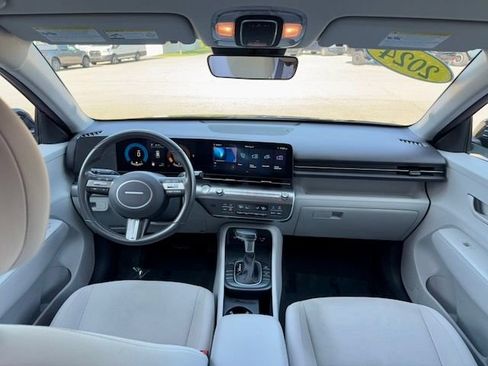 Used 2024 Hyundai Kona SEL FWD image 14