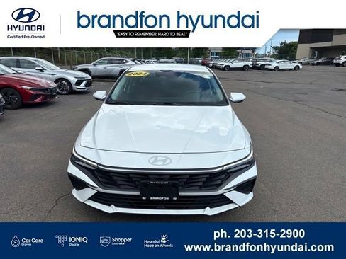 Certified 2024 Hyundai Elantra SEL FWD image 2
