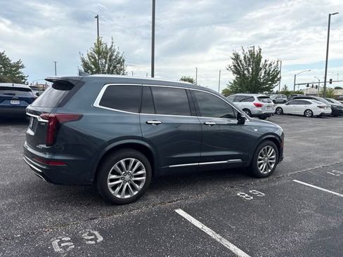 Used 2021 Cadillac XT6 Premium Luxury AWD/4WD image 3