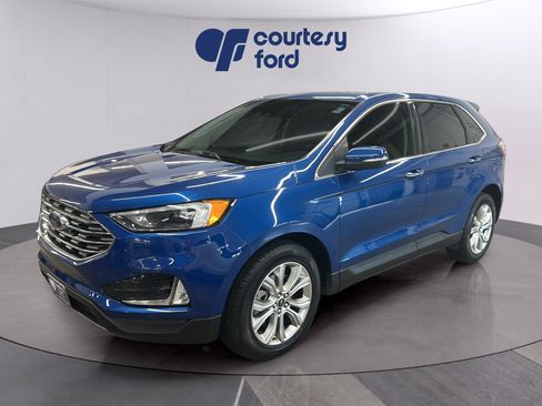 Used 2024 Ford Edge Titanium AWD/4WD image 3