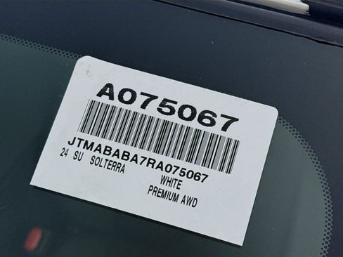 Used 2024 Subaru Solterra Premium image 40