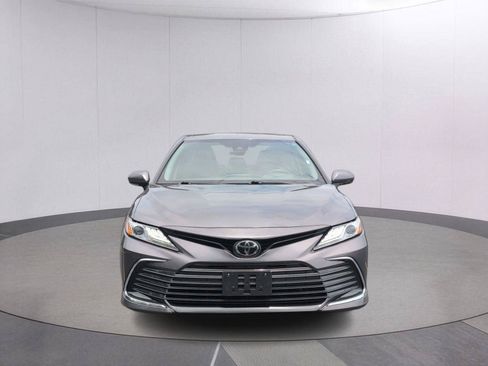 Used 2024 Toyota Camry XLE FWD image 10