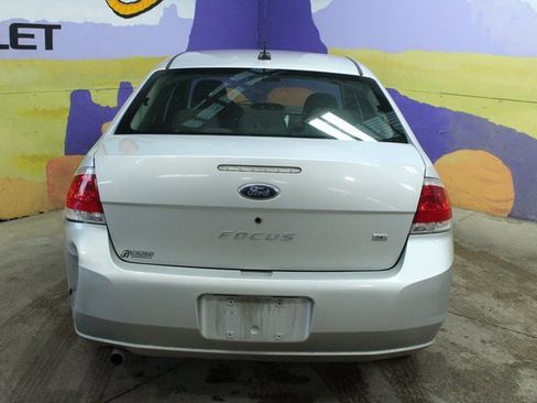 Used 2009 Ford Focus SE image 5