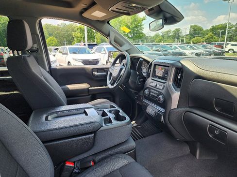 Certified 2023 Chevrolet Silverado 1500 Custom image 25