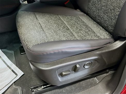 New 2024 Chevrolet Colorado Z71 w/ Z71 Convenience Package 2 image 20