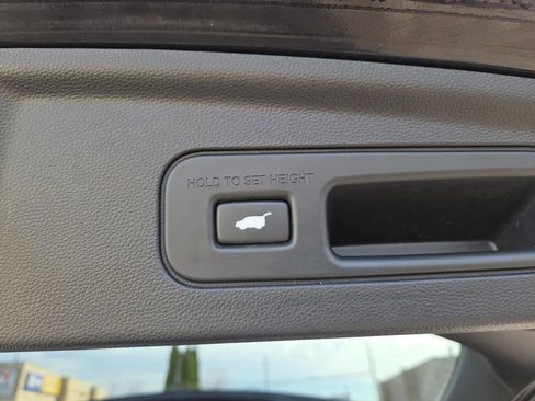 Used 2023 Acura MDX Advance image 19