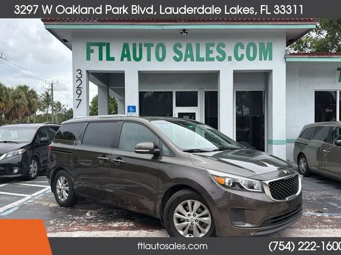 Used 2016 Kia Sedona LX w/ LX Convenience Package FWD image 1