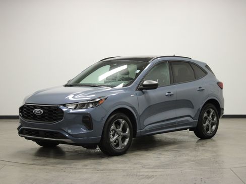Used 2024 Ford Escape ST-Line w/ Tech Pack #1 image 4