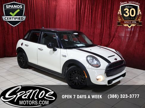 Used 2018 MINI Cooper S FWD image 1