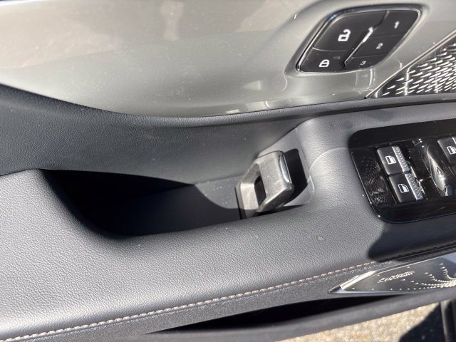 New 2026 Lincoln Nautilus Reserve AWD/4WD image 15