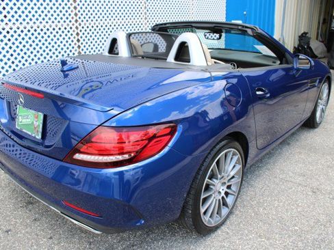 Used 2017 Mercedes-Benz SLC 300 w/ Premium 1 Package image 12