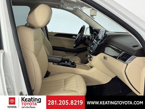 Used 2018 Mercedes-Benz GLE 350 4MATIC image 19