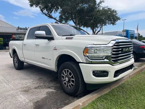 Used 2022 RAM 3500 Limited AWD/4WD image 4