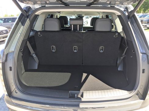 Used 2026 Hyundai Palisade FWD Hybrid image 14